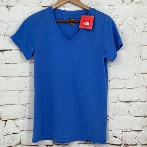 🆕The North Face Women’s “Bobbi” V-Neck Tee, Size S